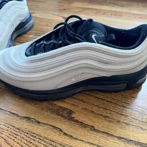 Men's Air Max 97 Running Sneakers Black and White Size 11 Pre-Worn